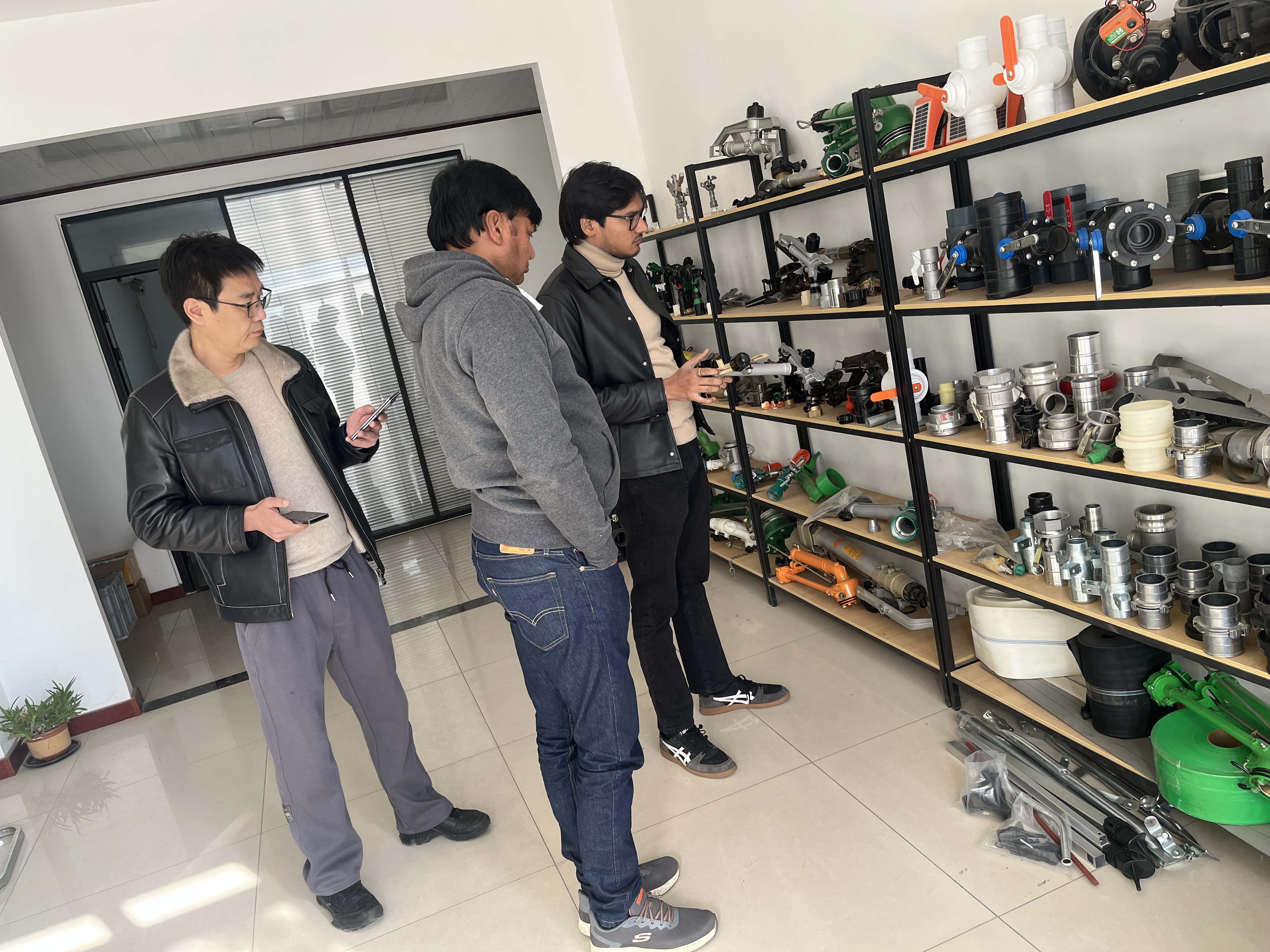 黑河NS40 涡轮喷枪获客户青睐 洽谈批量合作